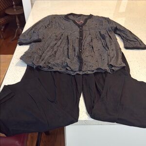 Anne Klein Black and Gray Pajama Set